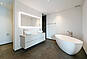 Badezimmer I OG Badezimmer I OG