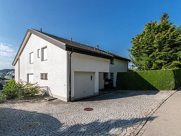 VILLA mit Um-/Ausbaupotenzial und BERGSICHT