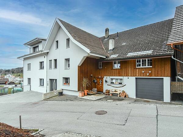 Gemütliches Einfamilienhaus mit grossem Raumangebot