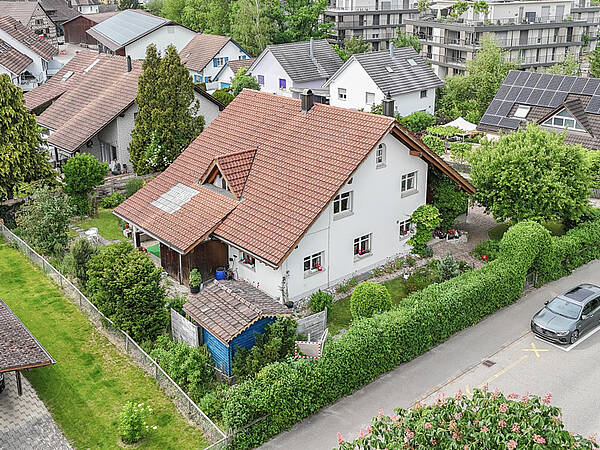 Grosszügiges Zuhause mit viel Platz und Umschwung