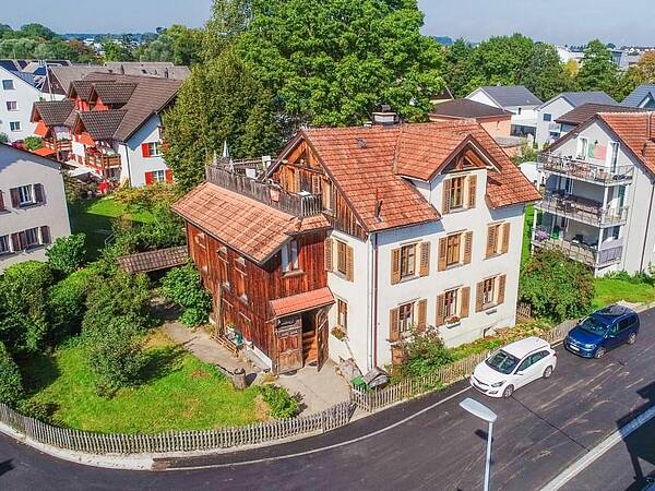 Mehrgenerationenhaus in ruhigem Wohnquartier